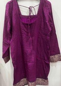 Elegant Purple Kurta with Embellishments