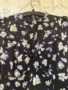 Chic Floral Print Long Sleeve Crop Top
