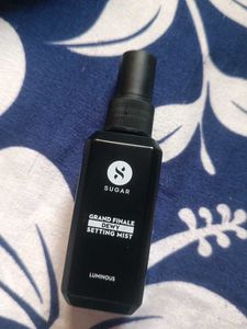 Sugar Dewy Setting Mist