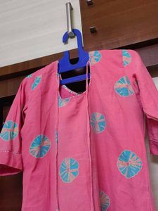 Pink Cotton Kurta with Blue Print