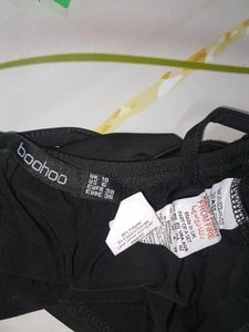 (200)Black Ruched Crop Top