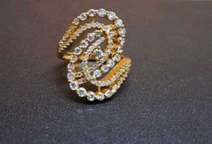 Sparkling Zirconia Ring