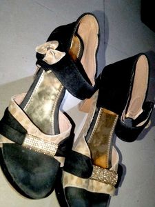Stylish Heeled Sandals