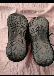 Black Bold Shoes