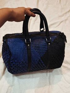 Stylish Woven Barrel Bag