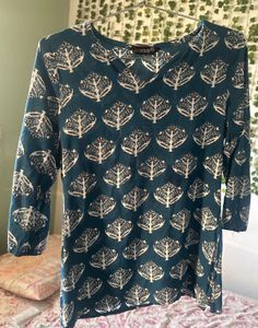 Set of 2 Printed Cotton Kurtas