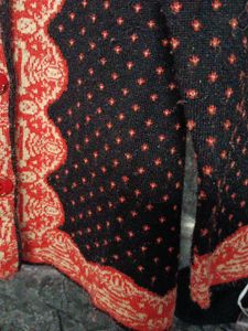 Very Warm Sweater For Women Like New.