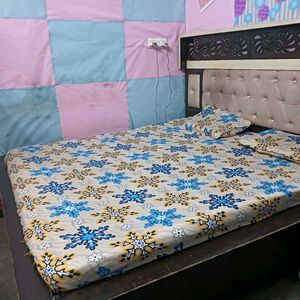 Premium Cotton Bedsheet with Pillow Covers
