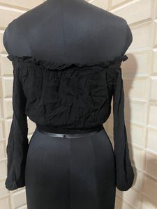 Crop Off Shoulder Top