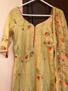 Brand New Light Yellow Suit Set Small Size