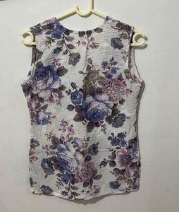 Floral Sleeveless Short Kurti