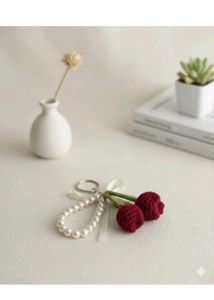 woolen tulip keychain with beeds
