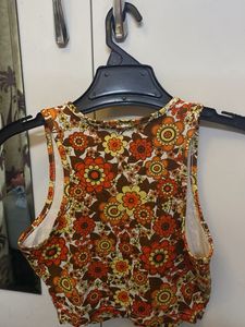 Floral Print Crop Top