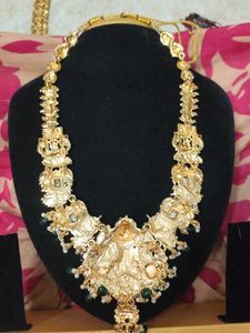 Long Lakshmi haram with green hanging