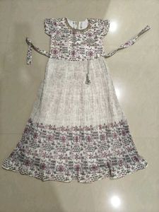 gown