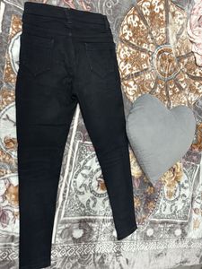 Ripped Black Skinny Jeans