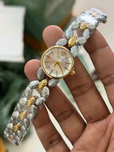 Elegant Gold Rolex Watch