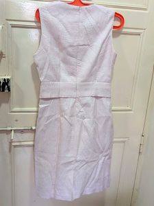 Chic Pink Textured Sleeveless Dress