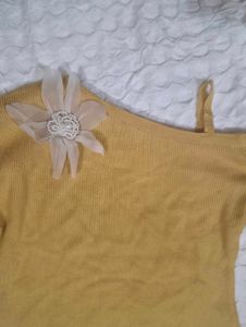Chic Cold Shoulder Knit Top