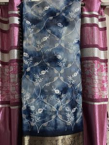 Elegant Blue Tie-Dye Saree with blouse