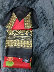 Red &amp; Black Floral Handloom Saree