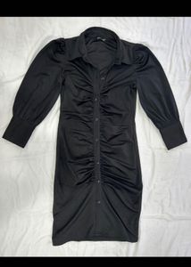 H&M type Chic Bodyfit Black Dress