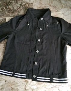 Black stylish short jacket for girls/ women