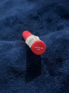 STUDIO-WET Velvet Kiss Lipstick
