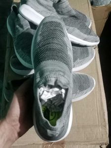 NEW ONE USED CASUAL SHOES FOR MAN &amp; WOMEN'S,