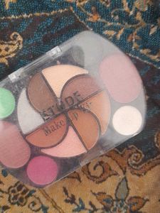 3layered NEW makeup Kit