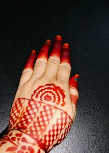 HENNA MEHNDI