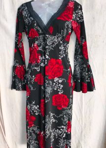 6329. Black Floral Print Bell Sleeve Dress