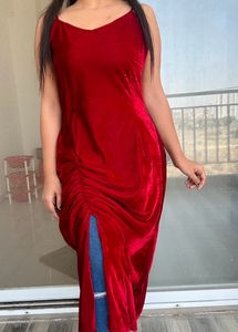 Elegant Bodycon Maroon Dress With Side Slit