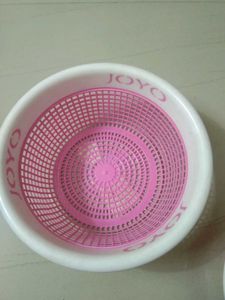 Round Plastic Basket