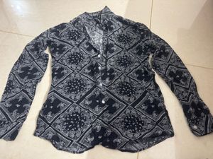 Black Unisex patterned shirt from snitch
