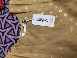 ✨ Modran Floral Printed Short Kurti