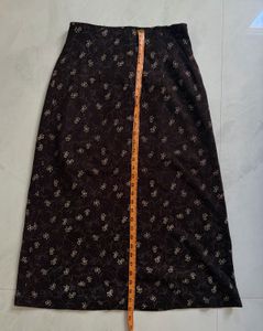 Vintage Brown Woolen Midi Skirt🤎