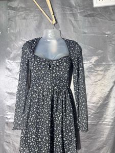 H&amp;M Chic Floral Print Mini Dress