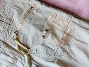 Low rise Women's Cargo Pants