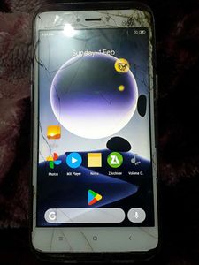 Cracked Screen Phone - Parts Only