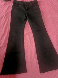Graphic Tshirt nd Bell bottom jeans combo