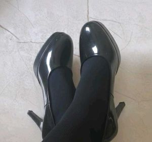 Bata Black Bellies