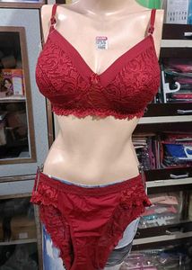 Lace Bra &amp; Panty Set