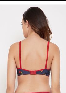 Clovia Lightly Padded Bra