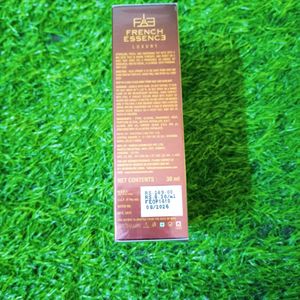 French Essence Oud Eau de Parfum