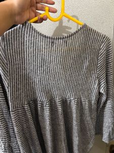 Striped V-Neck Long Sleeve Top