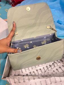 Mochi Clutch Bag - Light Green