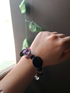 Adjustable crystal bracelet