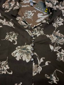 Women's floral top