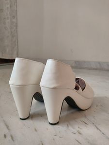 WHITE HEELS , Size :- UK-7 / EURO-40